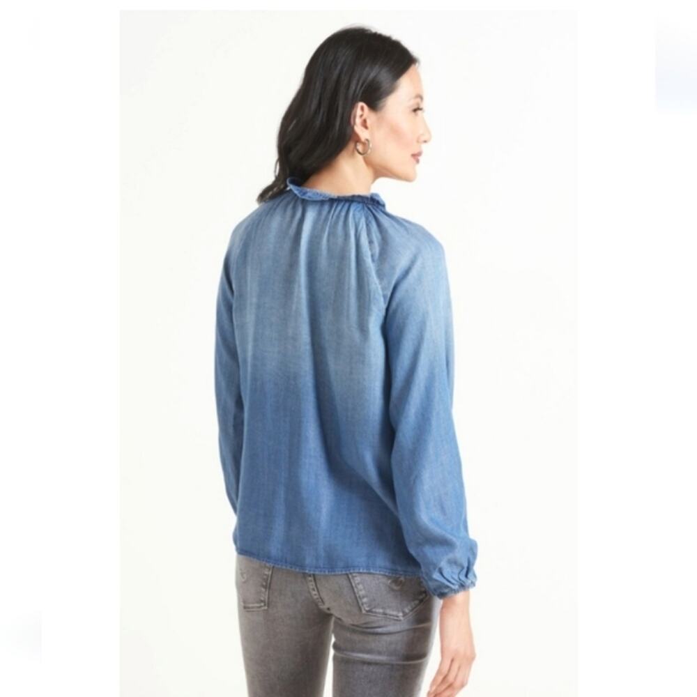Cloth & Stone Chambray Denim Button Down V-Neck Shirt Top Casual Classic XS - Picture 7 of 14